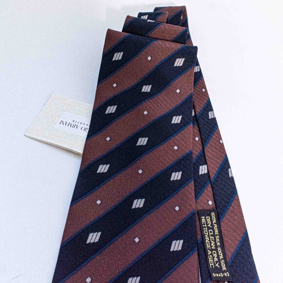 Giorgio Armani Cravatte Tie 100% Silk Made in Italy NWT VTG - Picture 2 of 8